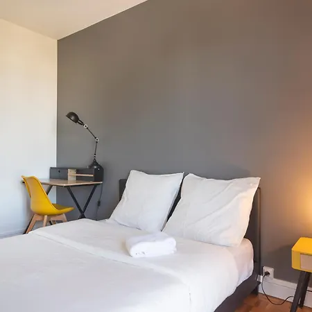 Le Super 8 - Free Parking, Balcony, 100m2, Wi-fi Apartment Angers