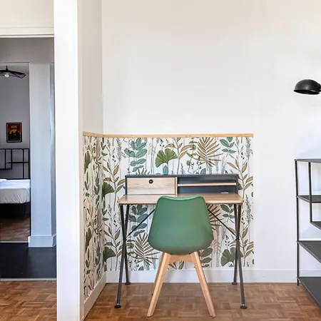 Parenthese Chic & Spacieuse A - 4 Chambre, Balcon, Calme & Parking Gratuit شقة *