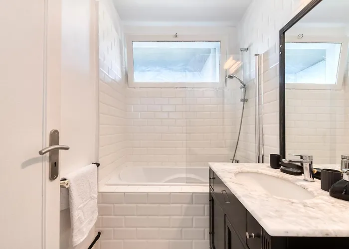 Super 8 - 8 Personnes - 4 Chambres - Ideal Groupes Et Professionnels - Parking - Wifi Daire