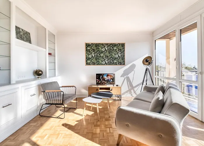 Super 8 - 8 Personnes - 4 Chambres - Ideal Groupes Et Professionnels - Parking - Wifi * Angers