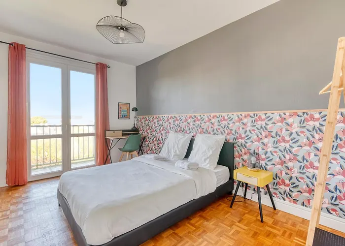 Apartamento PS4 pour Longs Séjours - Parenthèse Chic&Spacieuse à Angers - 4 Chambres, Balcon, Parking Gratuit Angers