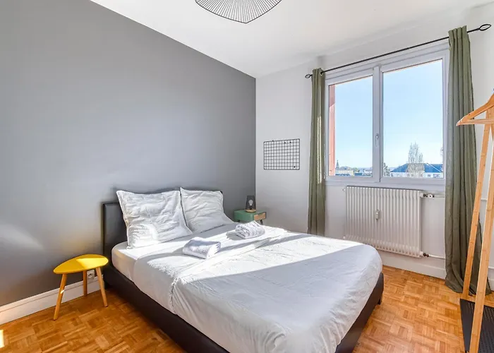 Super 8 - 8 Personnes - 4 Chambres - Ideal Groupes Et Professionnels - Parking - Wifi Daire *