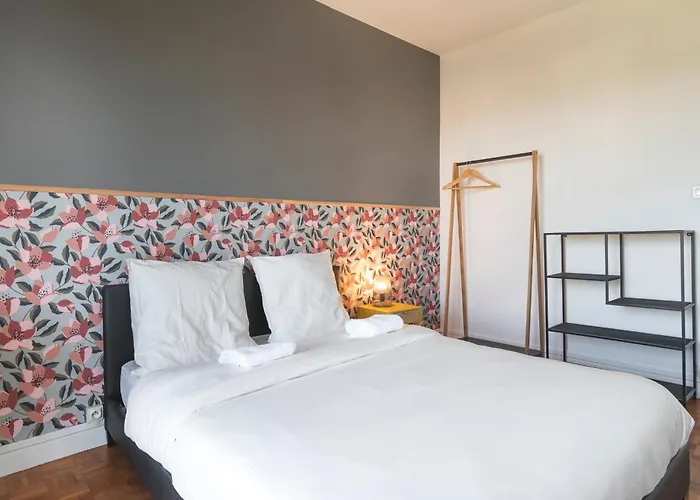 Super 8 - 8 Personnes - 4 Chambres - Ideal Groupes Et Professionnels - Parking - Wifi *