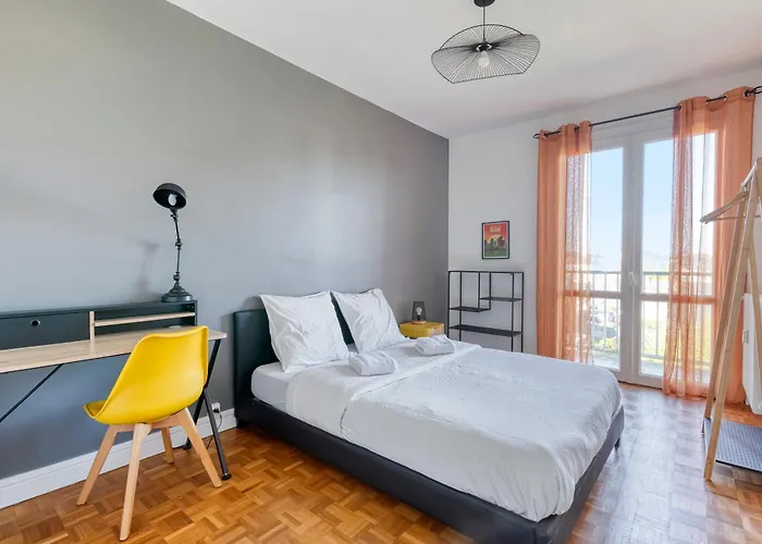 Daire Super 8 - 8 Personnes - 4 Chambres - Ideal Groupes Et Professionnels - Parking - Wifi Angers